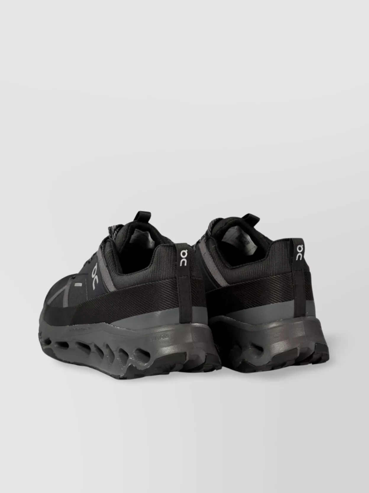 On Running Cloudsurfer 2 In Black