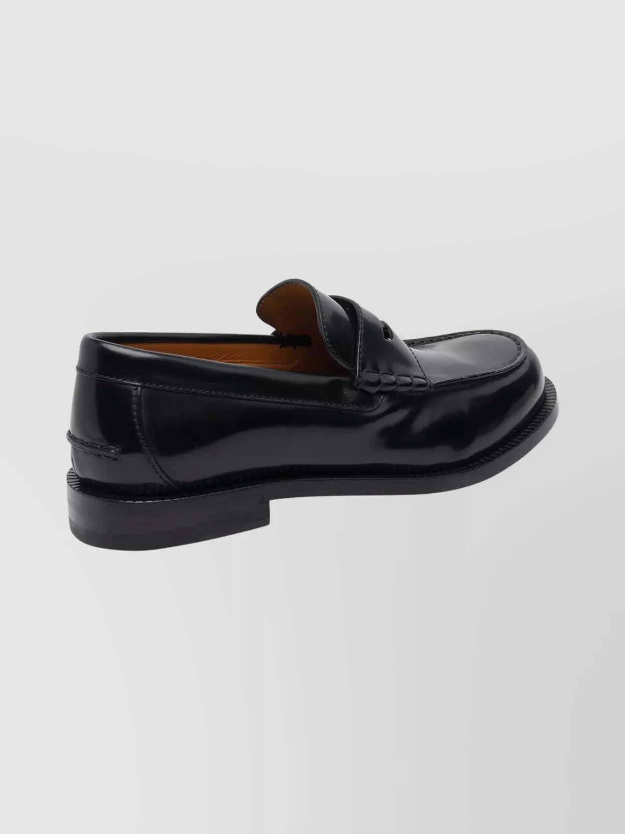 Gucci Round Toe Leather Loafers With Removable Detail