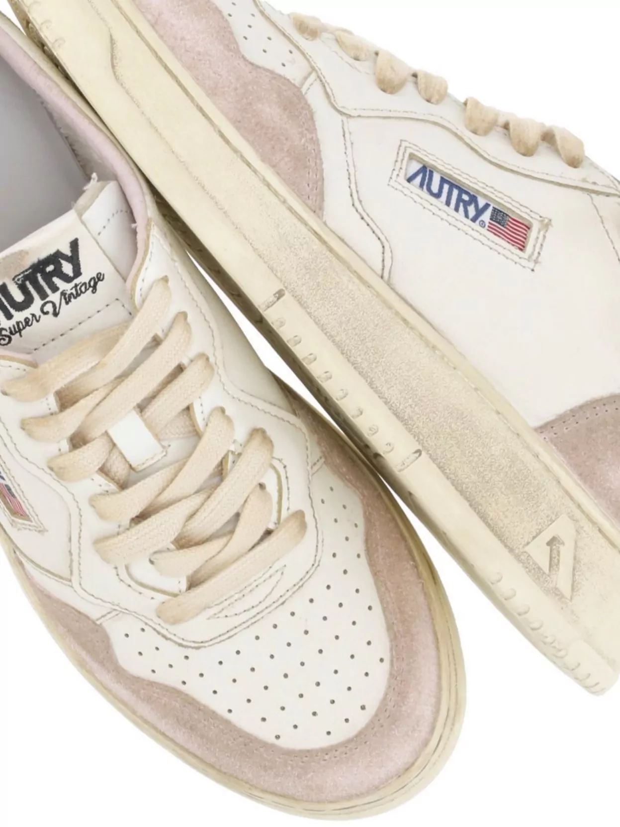 Autry Round Toe Low Top Sneakers