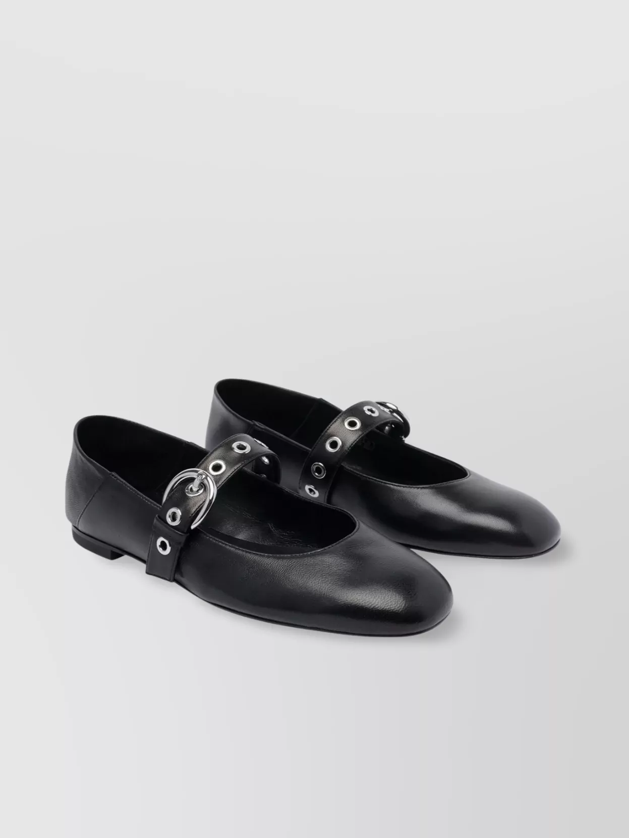 Stuart Weitzman Round Toe Leather Ballerina Shoes With Eyelet Detailing