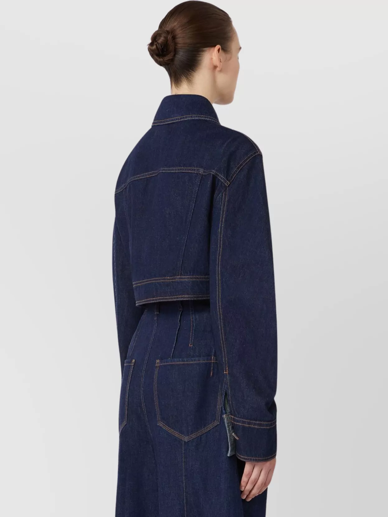 Sportmax Cropped Jacket With Buttoned Pockets And Contrast Stitching