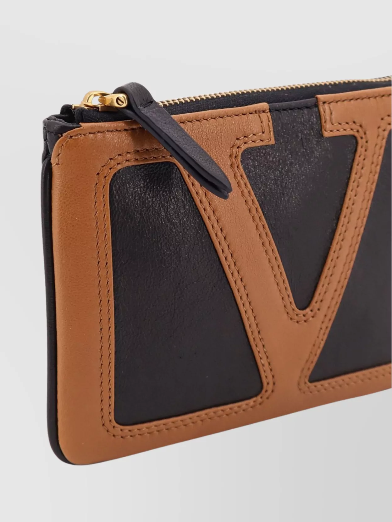 Valentino Garavani Superstar Leather Clutch Pochette
