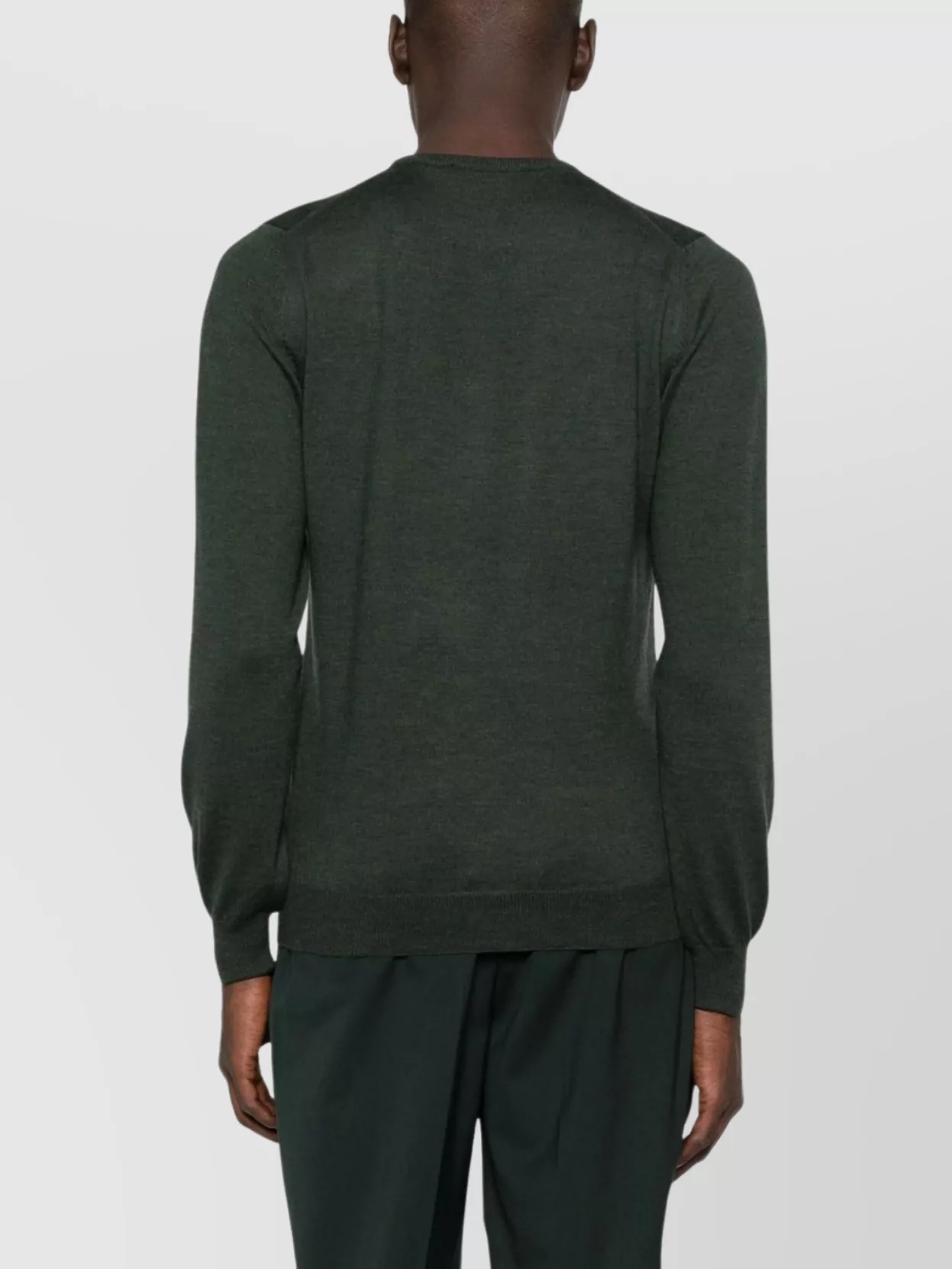 Tagliatore Fine Knit Long Sleeve Crew Neck Sweater