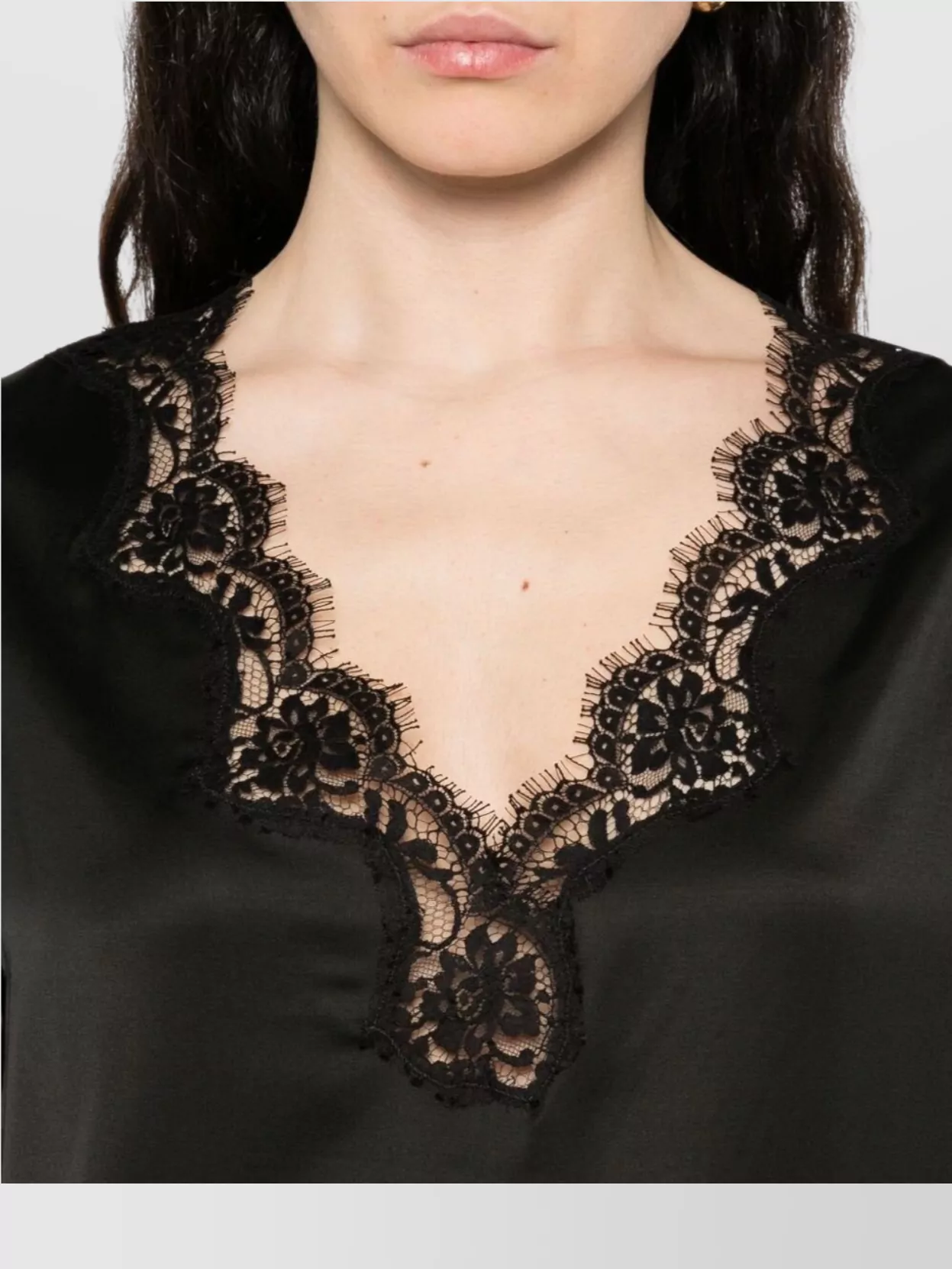 Ermanno Firenze Lace Trim V Neck Short Sleeves Top