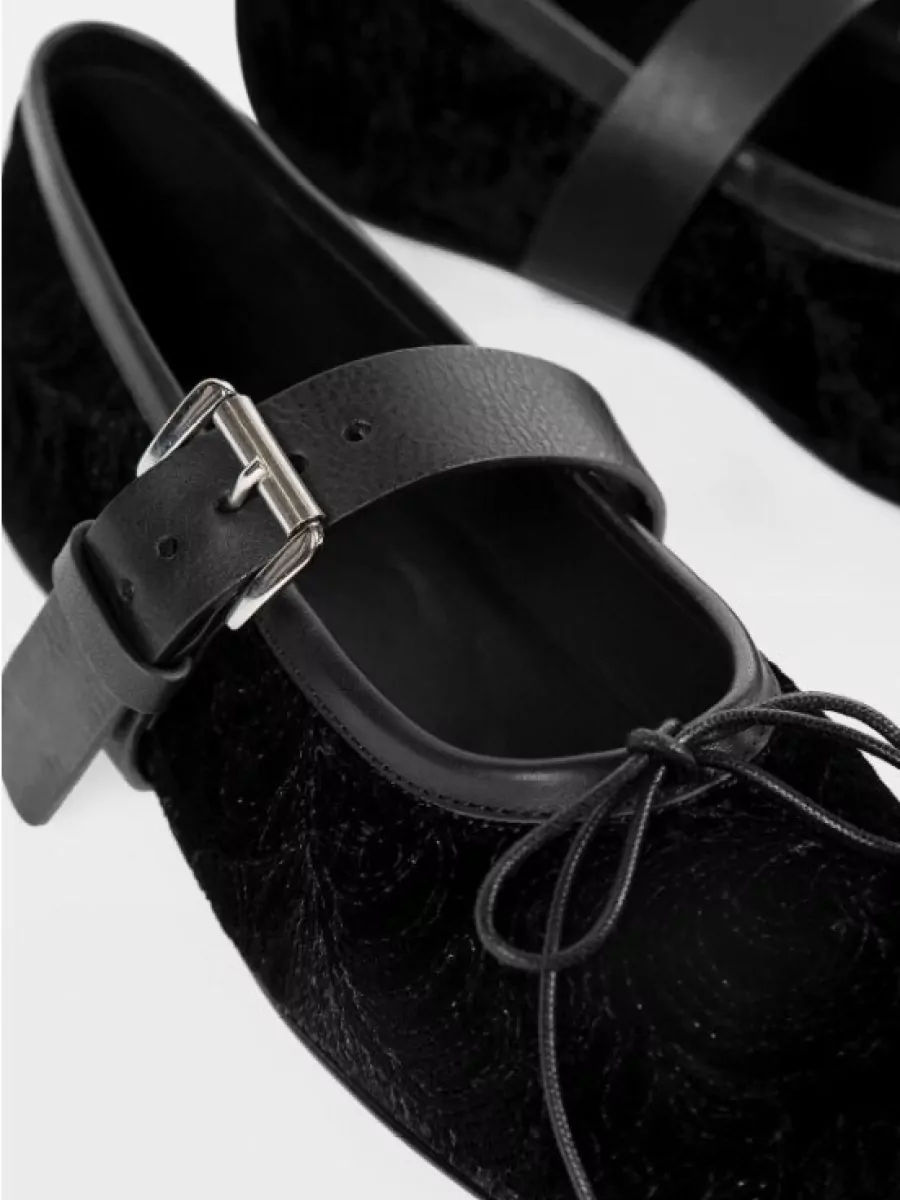 Ann Demeulemeester Embroidered Ballerina Flats