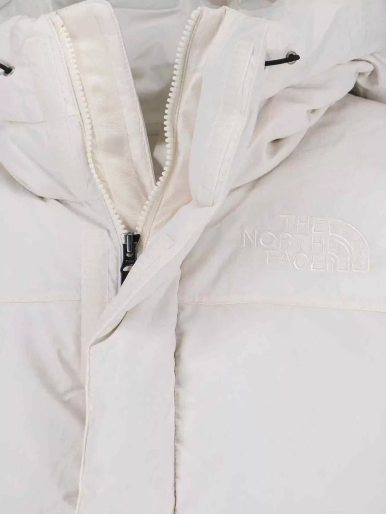 The North Face Relaxed Fit Hooded Jacket With Zip Pocket