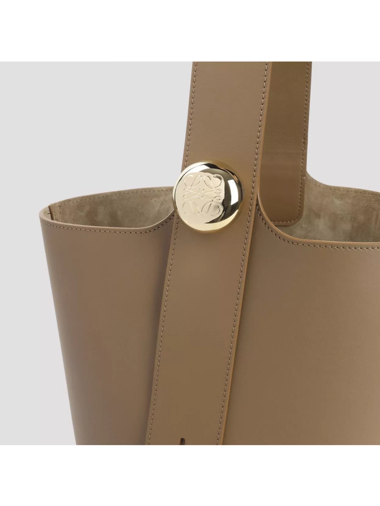 Loewe Medium Bucket Shoulder Bag Pebble