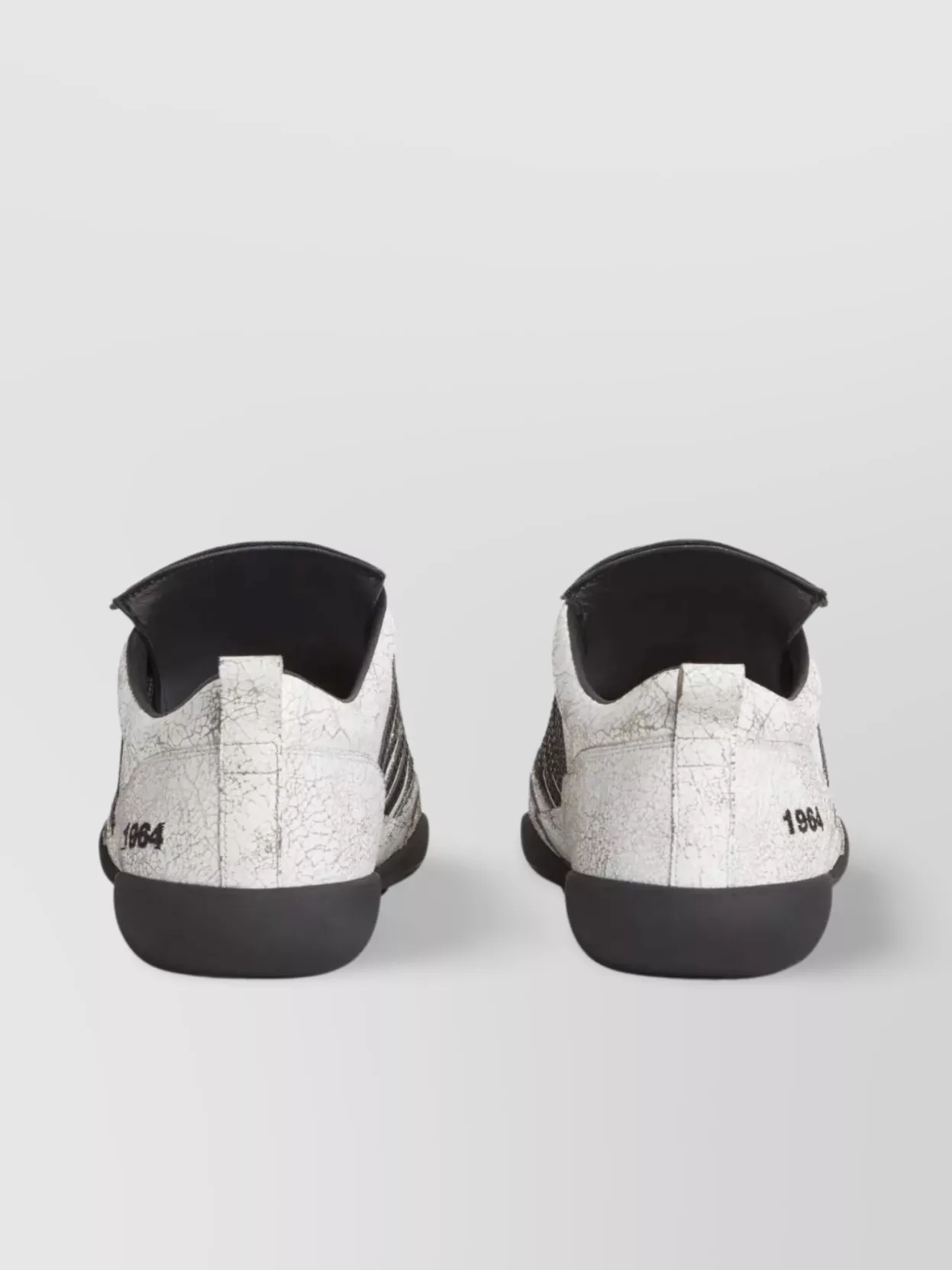 Dsquared2 Lace-Up Low Top Sneakers