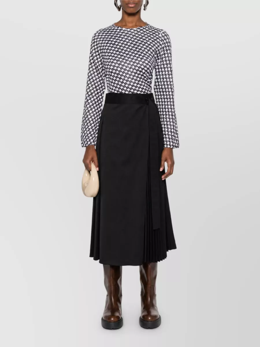 Comme Des Garçons Fine Ribbed Star Print Round Neck Top