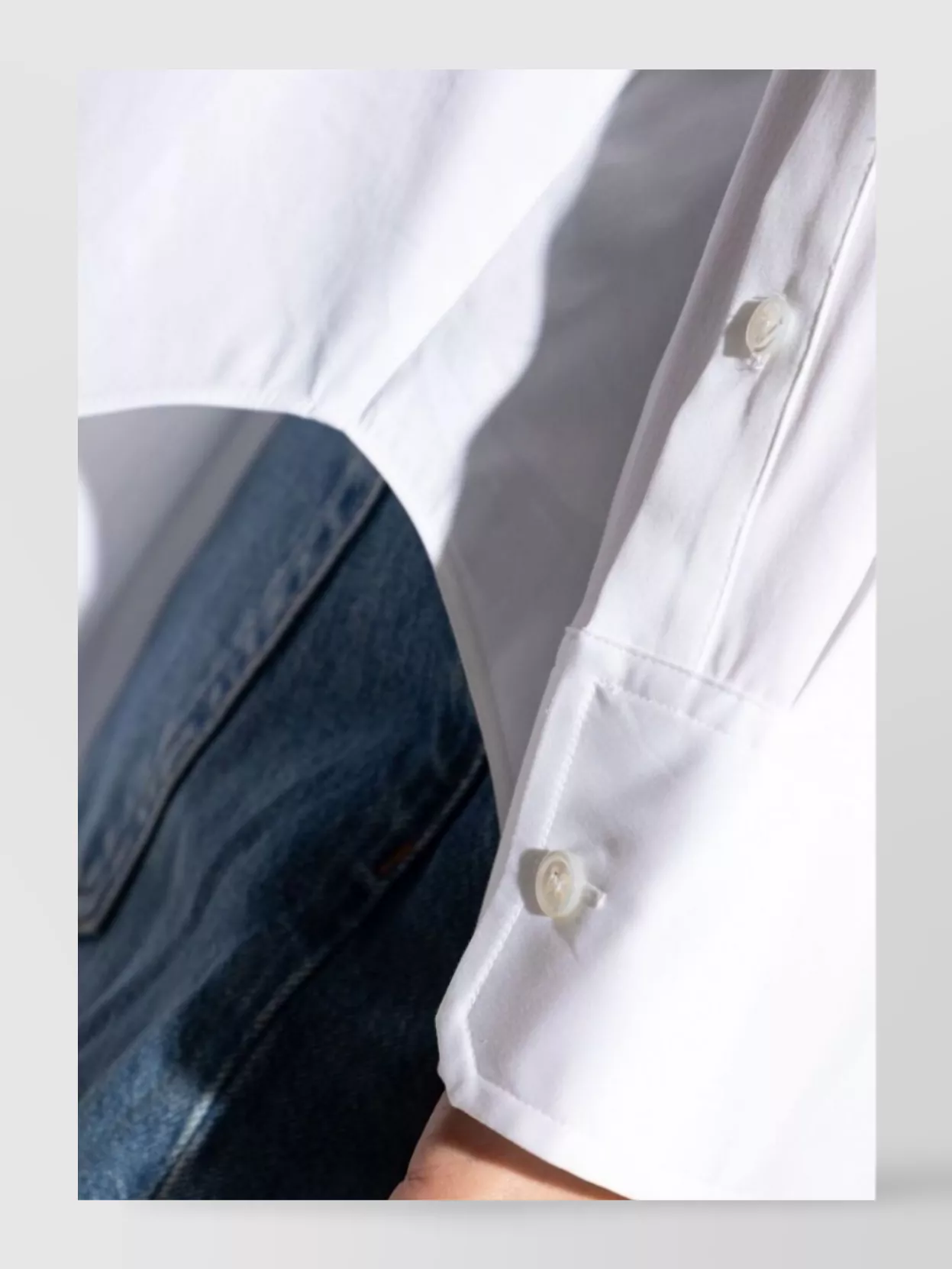 Theory Boyfriend Shirt With Curved Hem And Long Sleeves