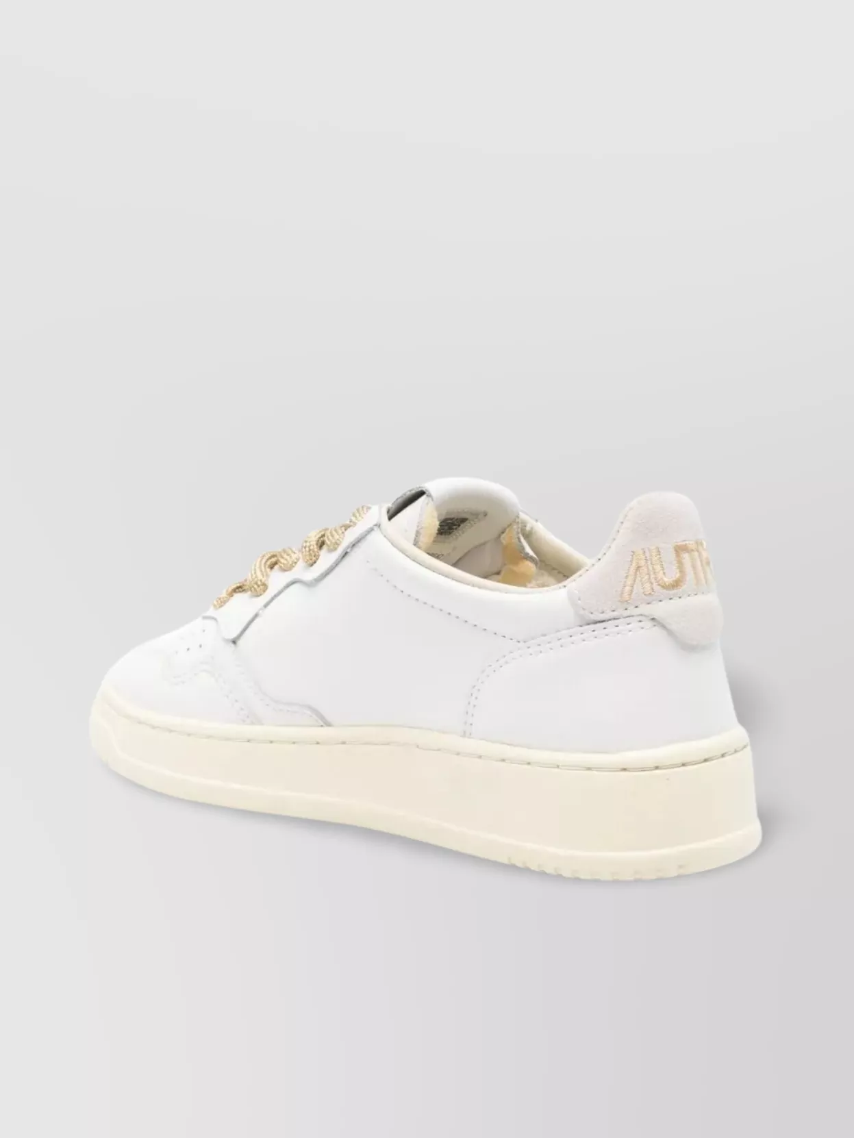 Autry Medalist Low Sneakers In White Leather And Suede Heel Tab In White