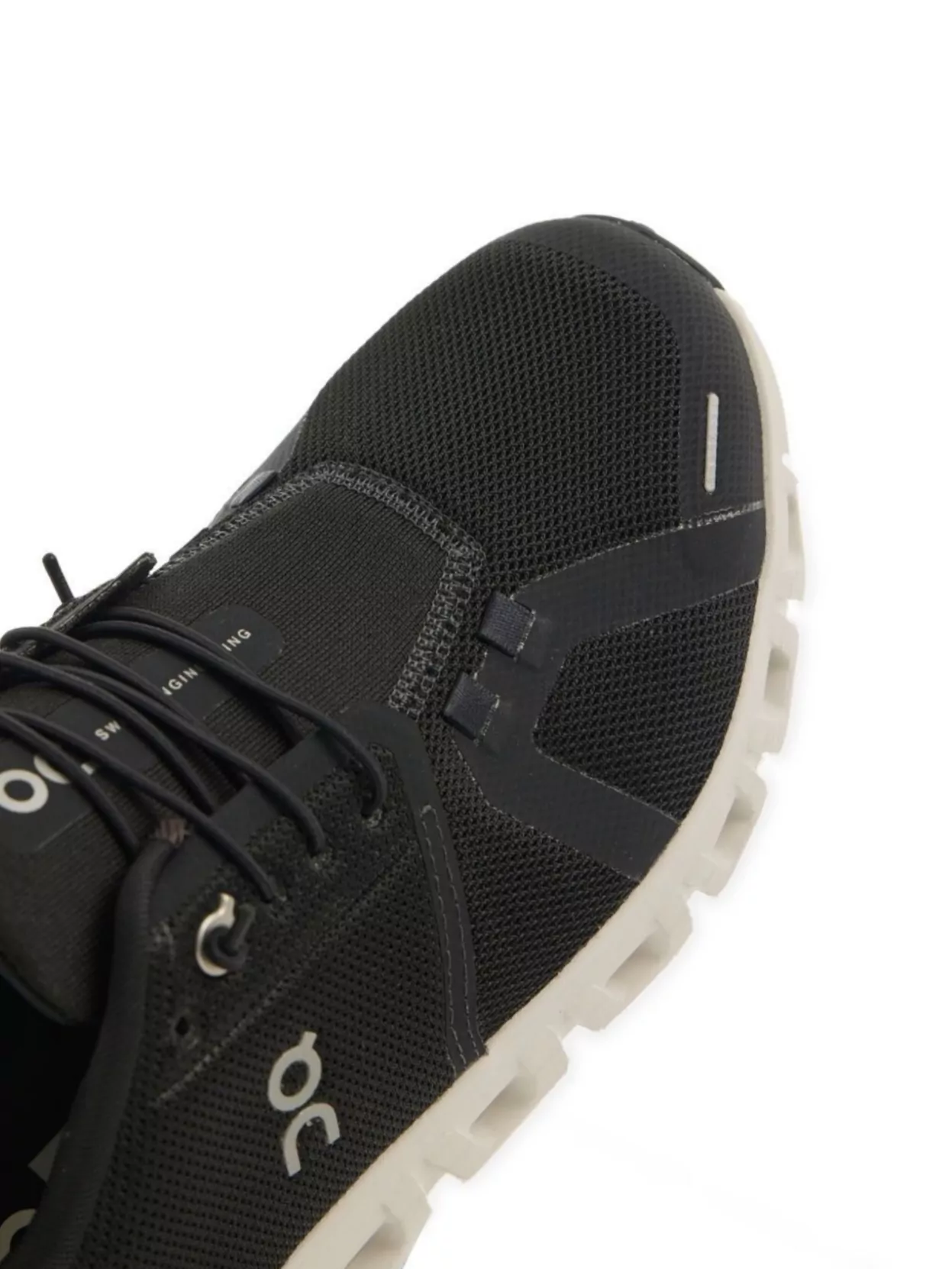 On Running Cloud 5 Running Sneakers