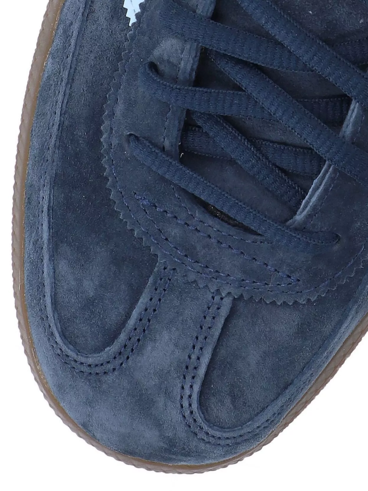 Adidas Low Top Sneakers With Contrast Heel Tab