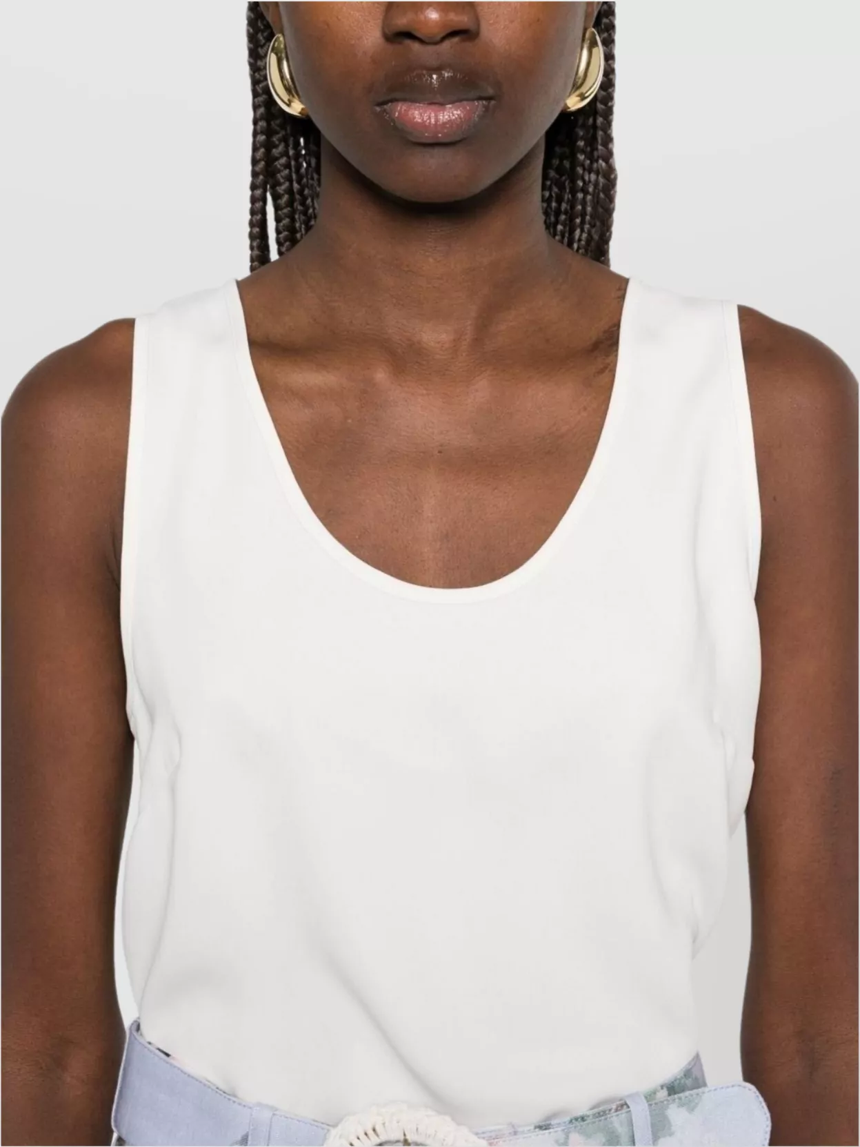 Parosh Sleeveless Scoop Neck Relaxed Fit Top