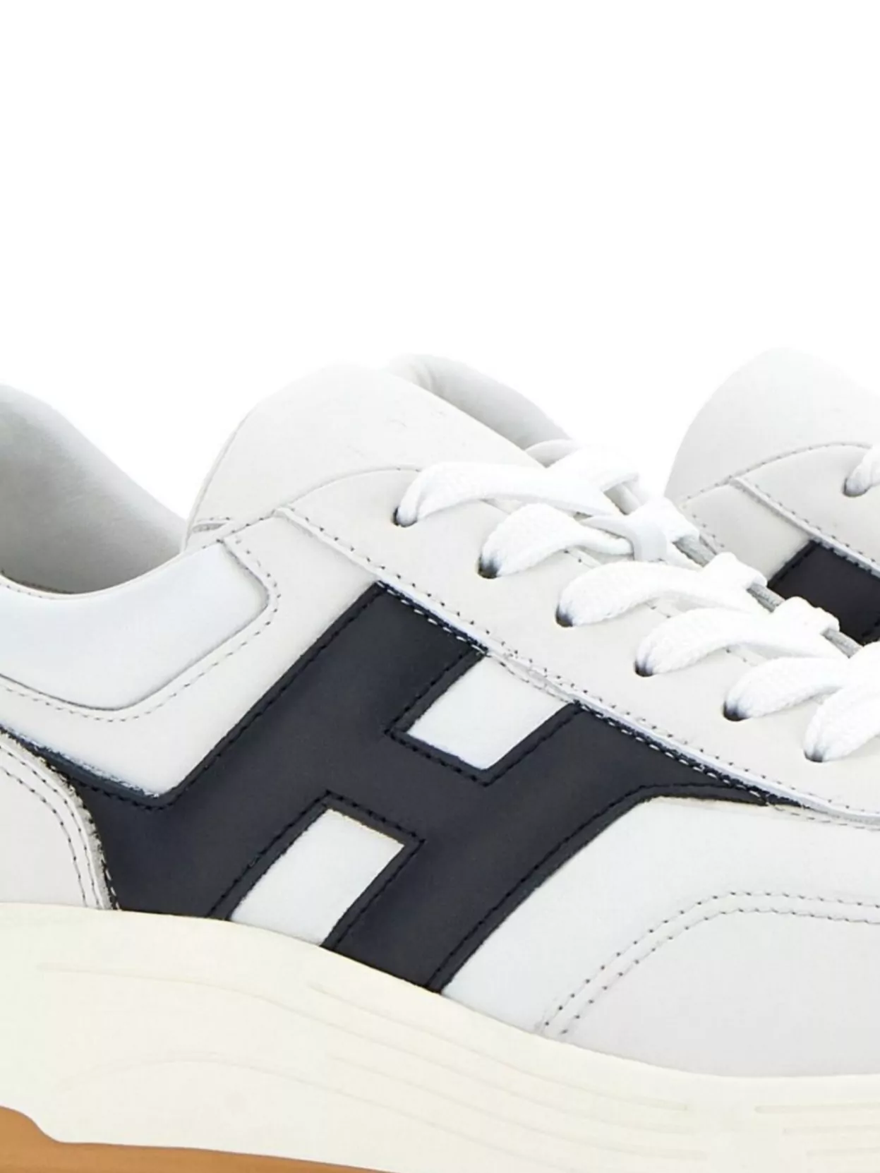 Hogan Lightweight Sneaker With Contrast Panel And Rubber Sole