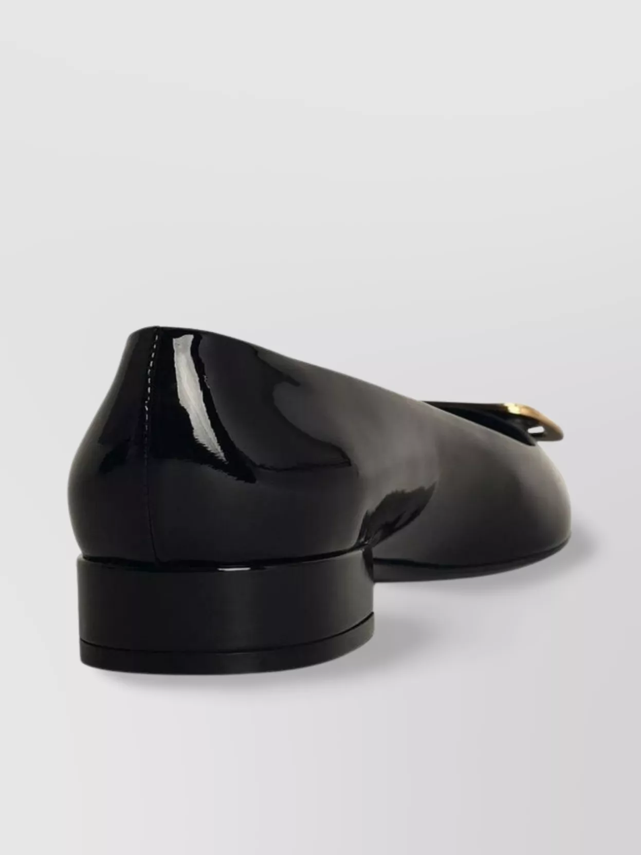 Ferragamo Shiny Leather Buckle Patent Pointed Toe