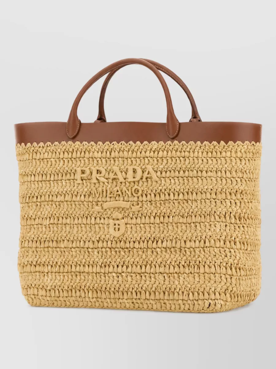 Prada na beach bag