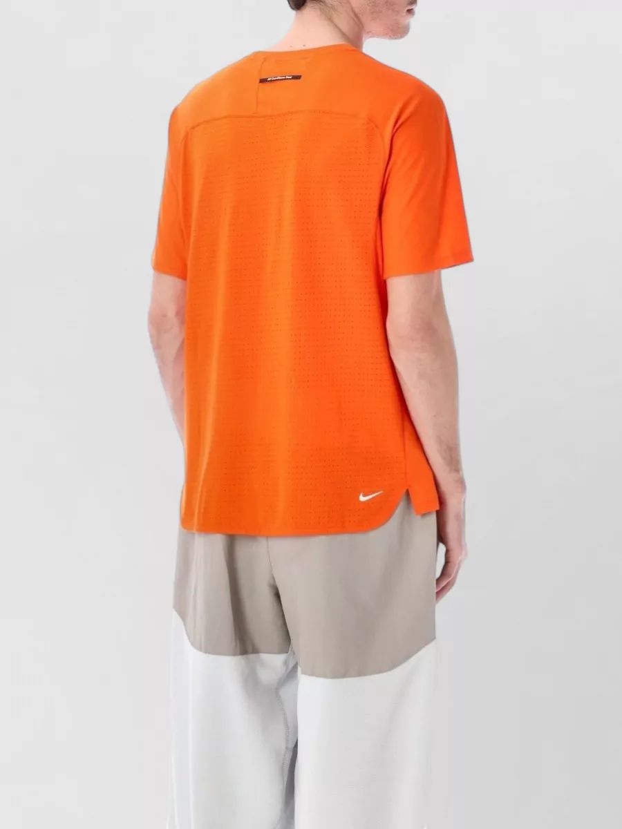 Nike Solar Chase Short-Sleeve T-Shirt