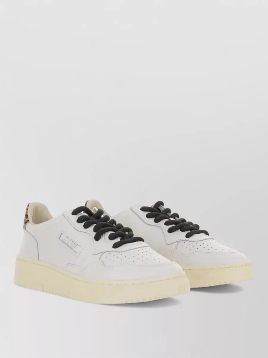 Autry leather low-top sneakers