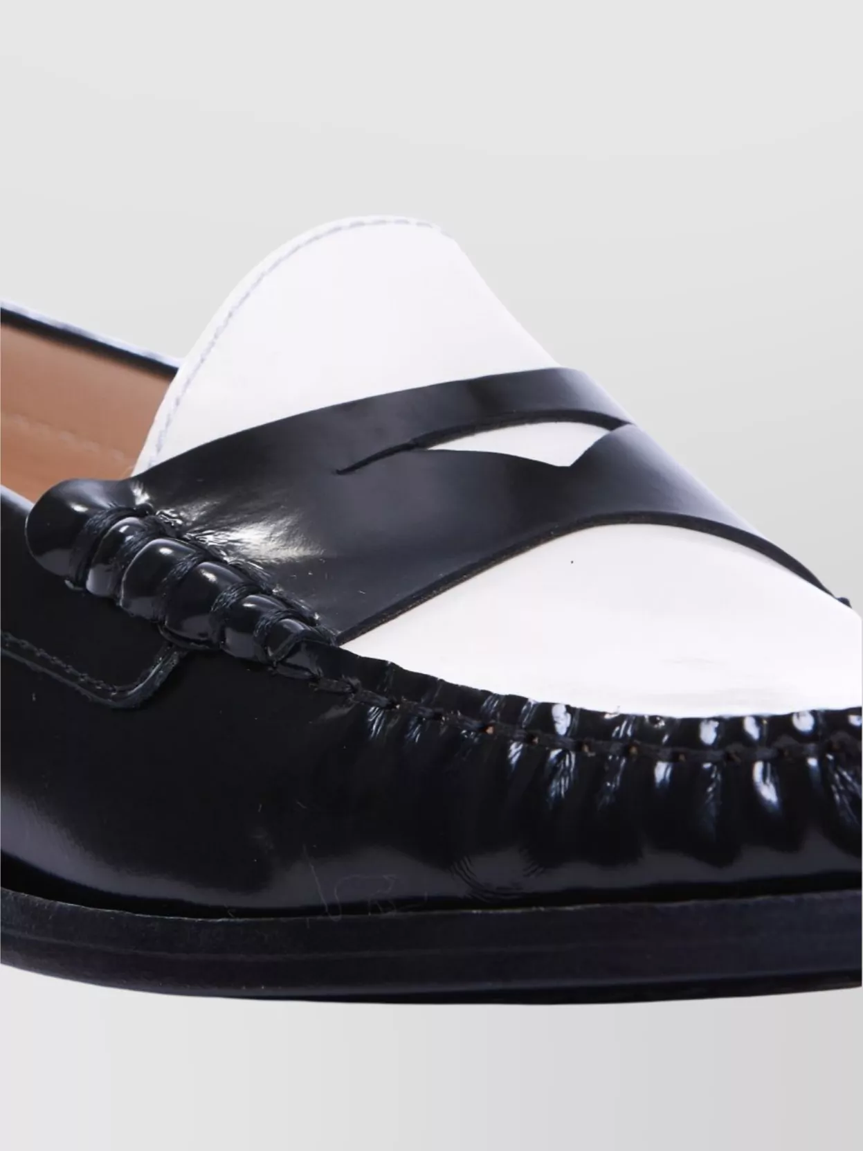 Stuart Weitzman Round Toe Leather Loafers With Penny Strap