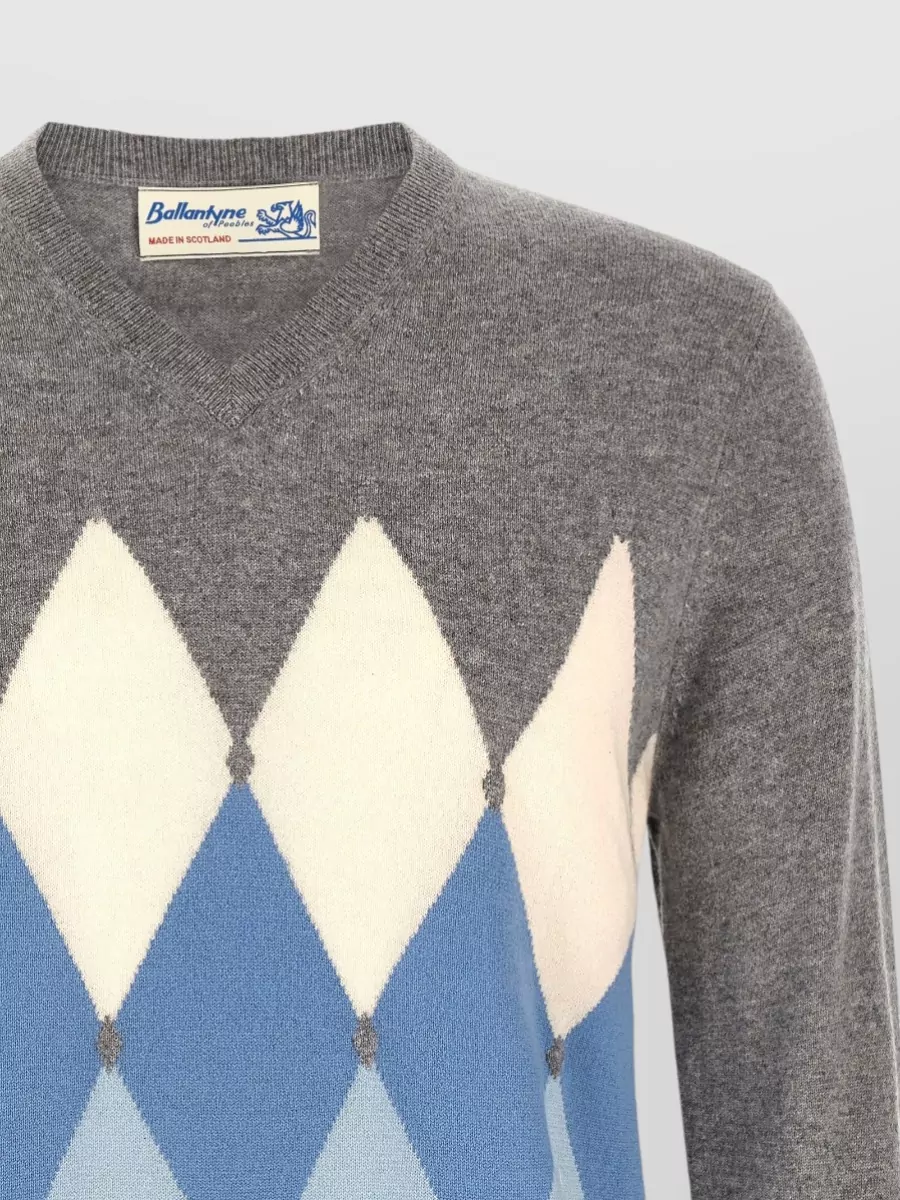 Ballantyne Cashmere V-Neck Regular-Fit Diamond-Intarsia Jumper