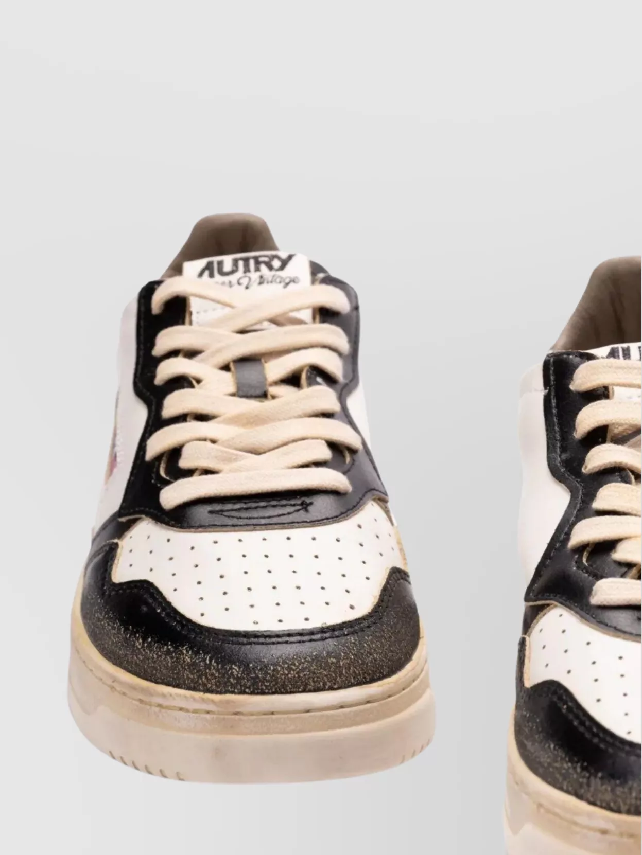 Autry Sneakers Low Top Contrast Panels