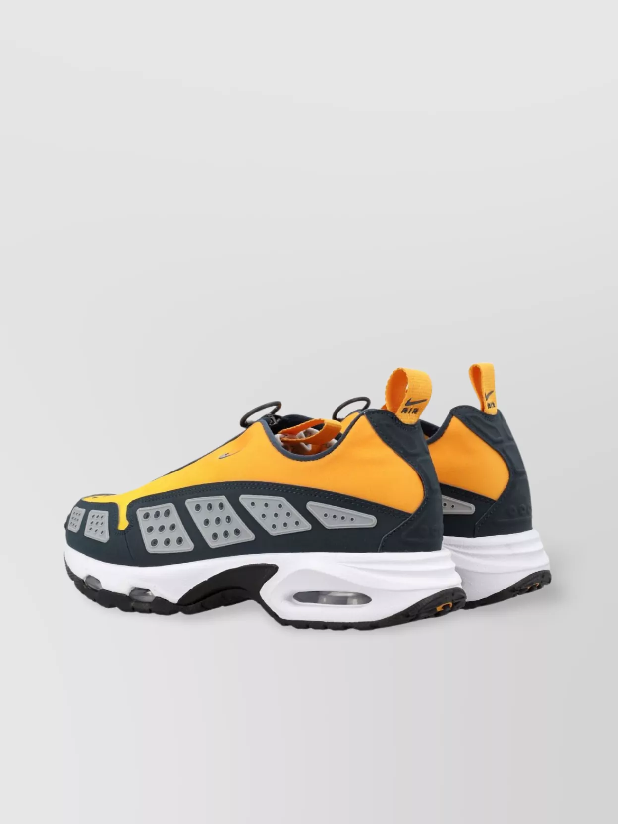 Nike Air Max Sndr Sneakers