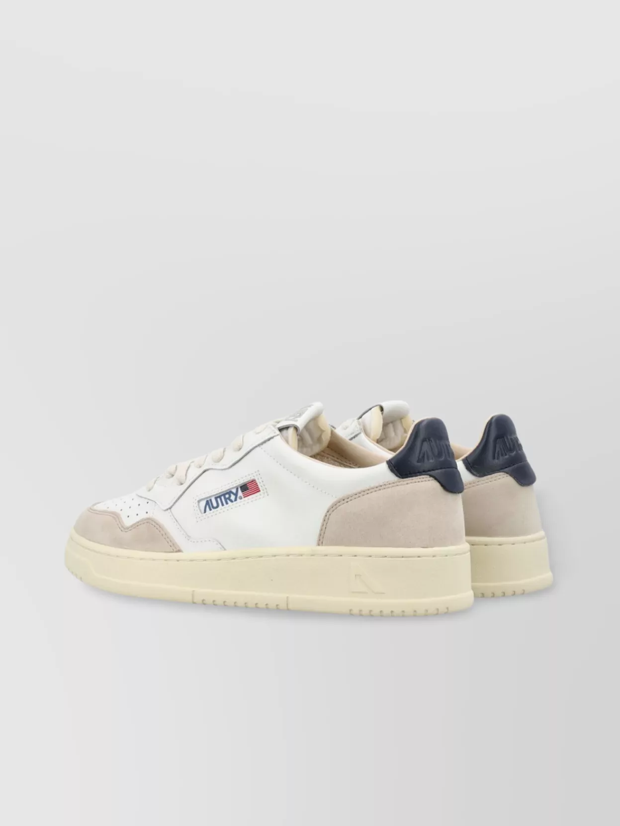 Autry Low Top Medalist Sneakers
