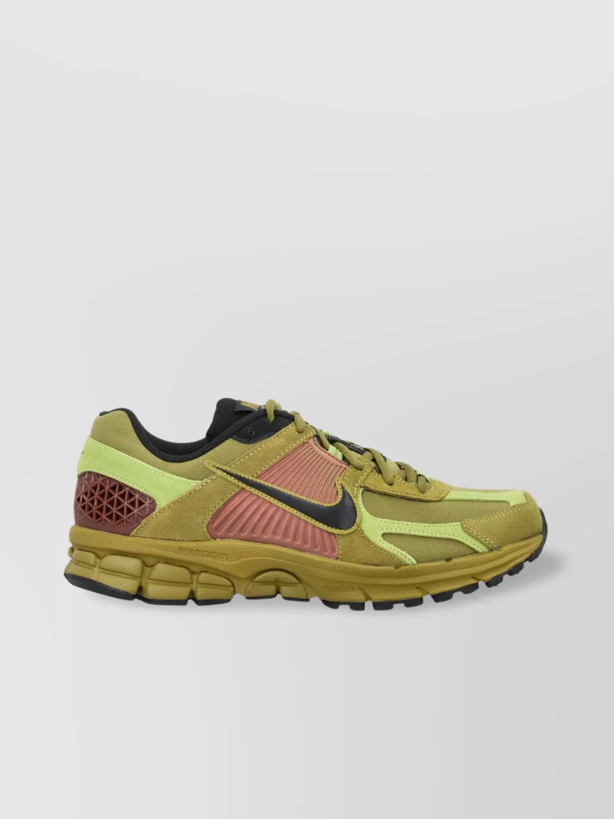 Nike Vomero 5 Zoom Sneakers
