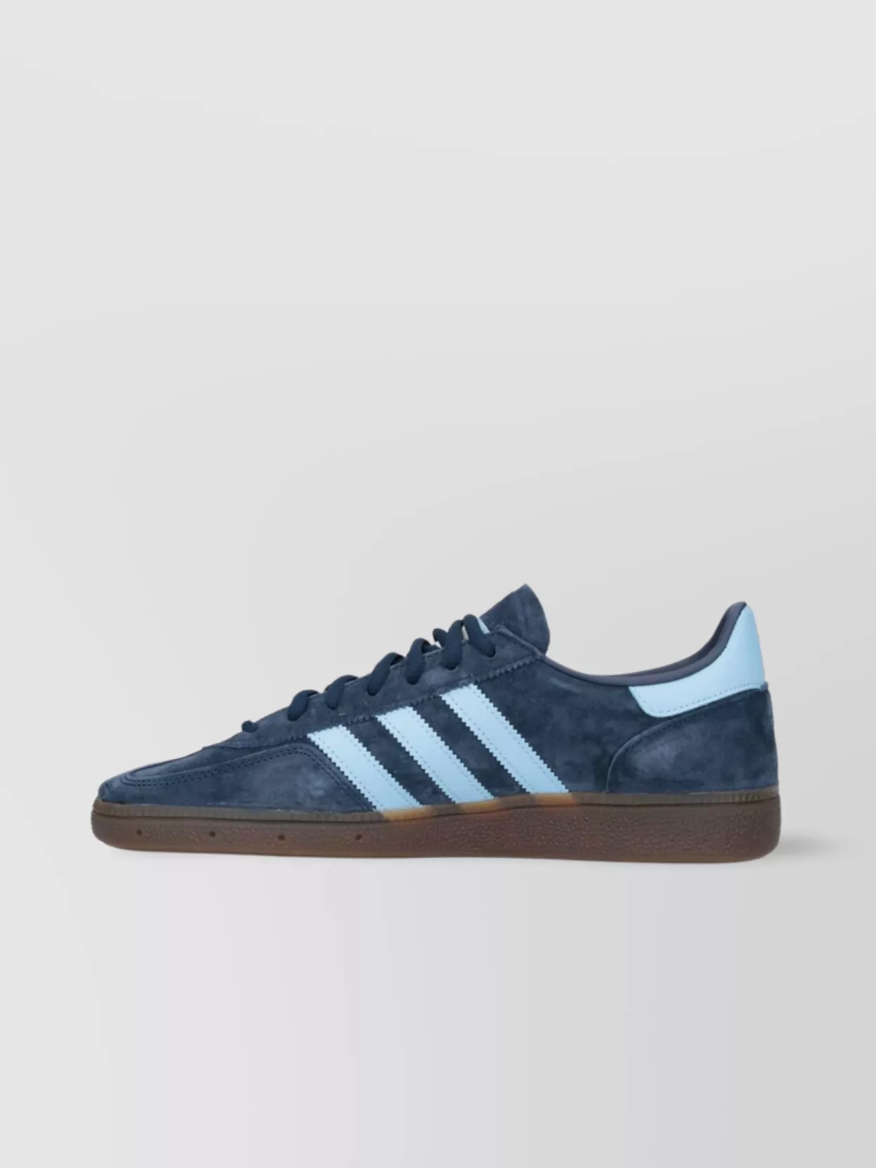 Adidas Low Top Sneakers With Contrast Heel Tab