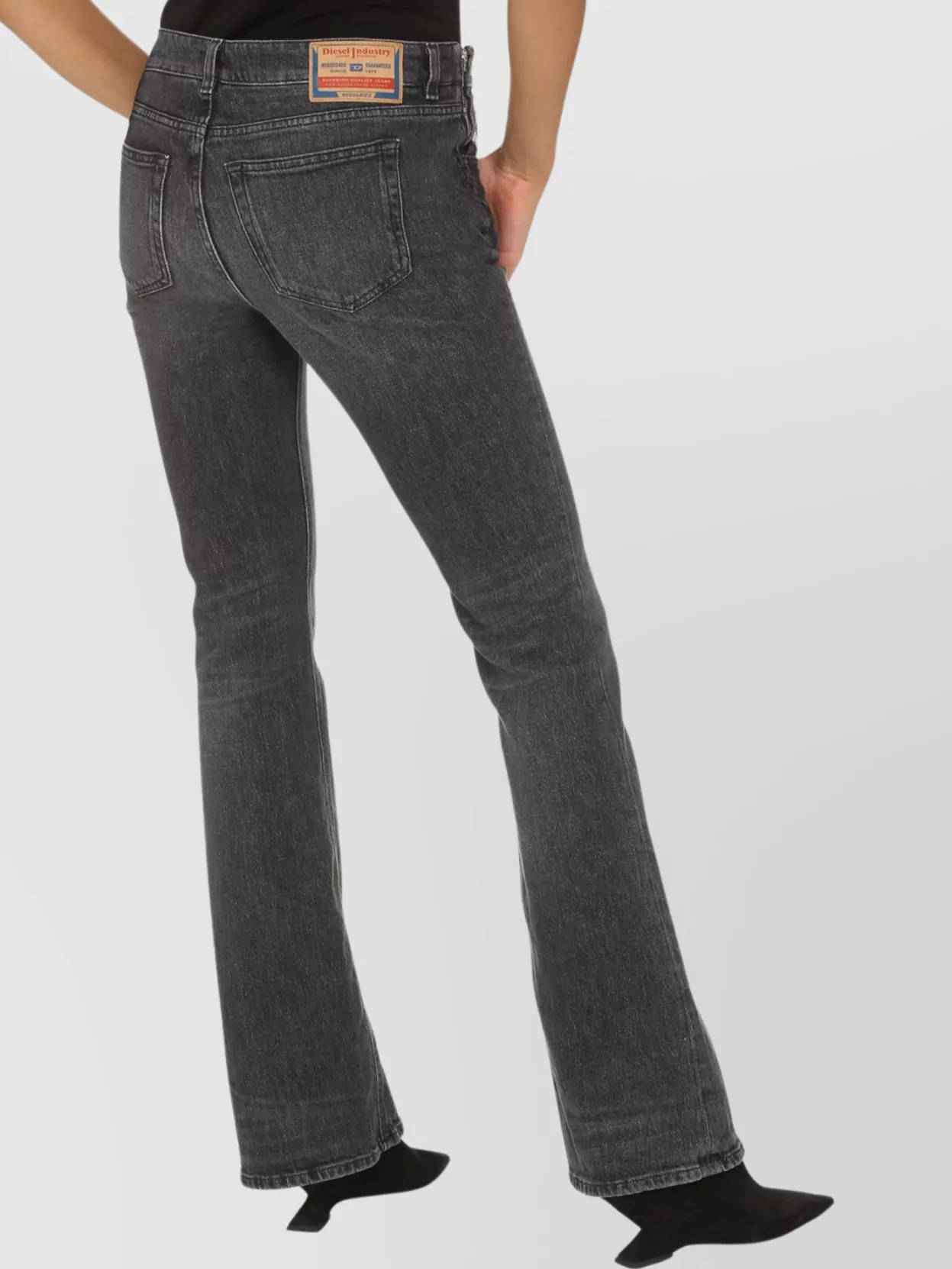 Diesel 1969 D-Ebbey Bootcut Jeans