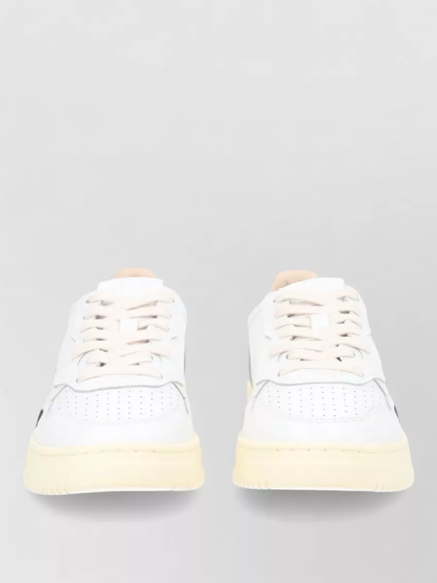 Autry leather low-top sneakers