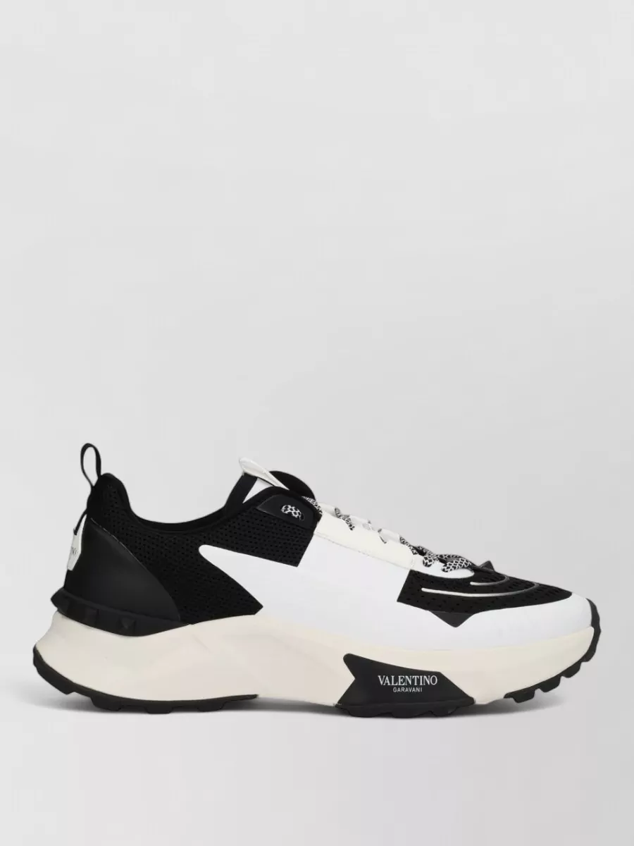 Valentino Garavani True Act Sneaker Low Top Mesh