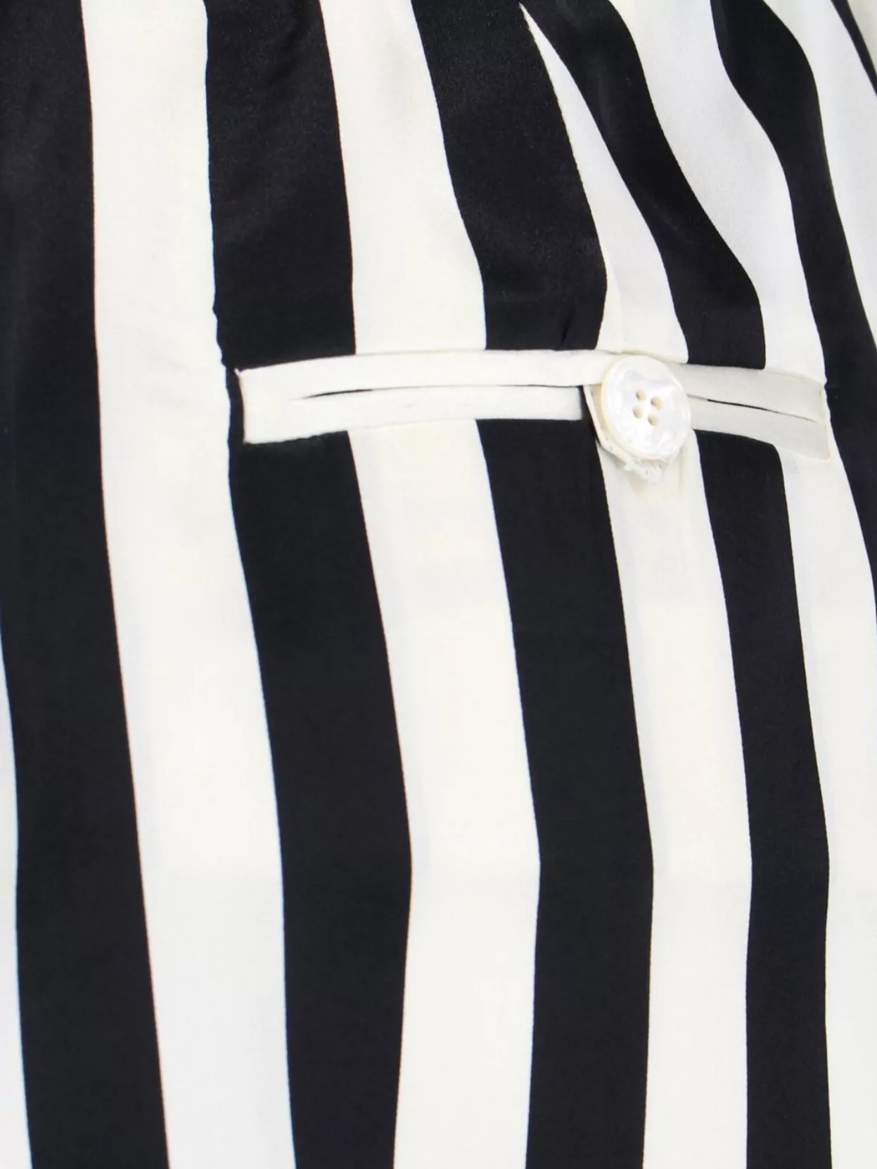Kiton Tailored Shorts With Button And Elastic