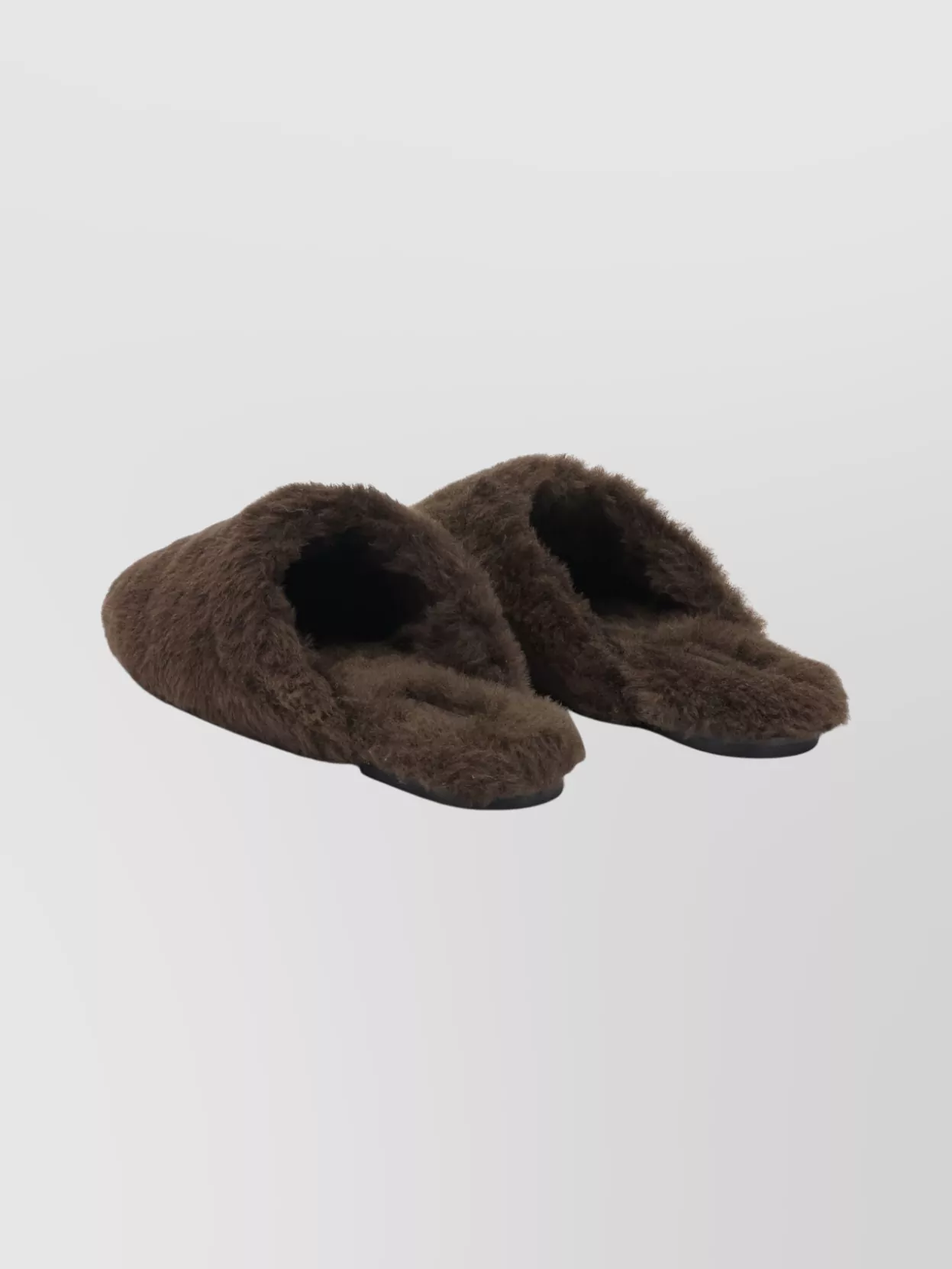 Aeyde Stylish Loafers And Cozy Slippers