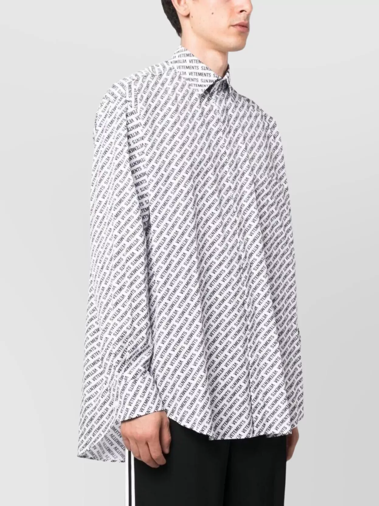 Vetements Button-Down Collar Long Sleeve Printed Shirt
