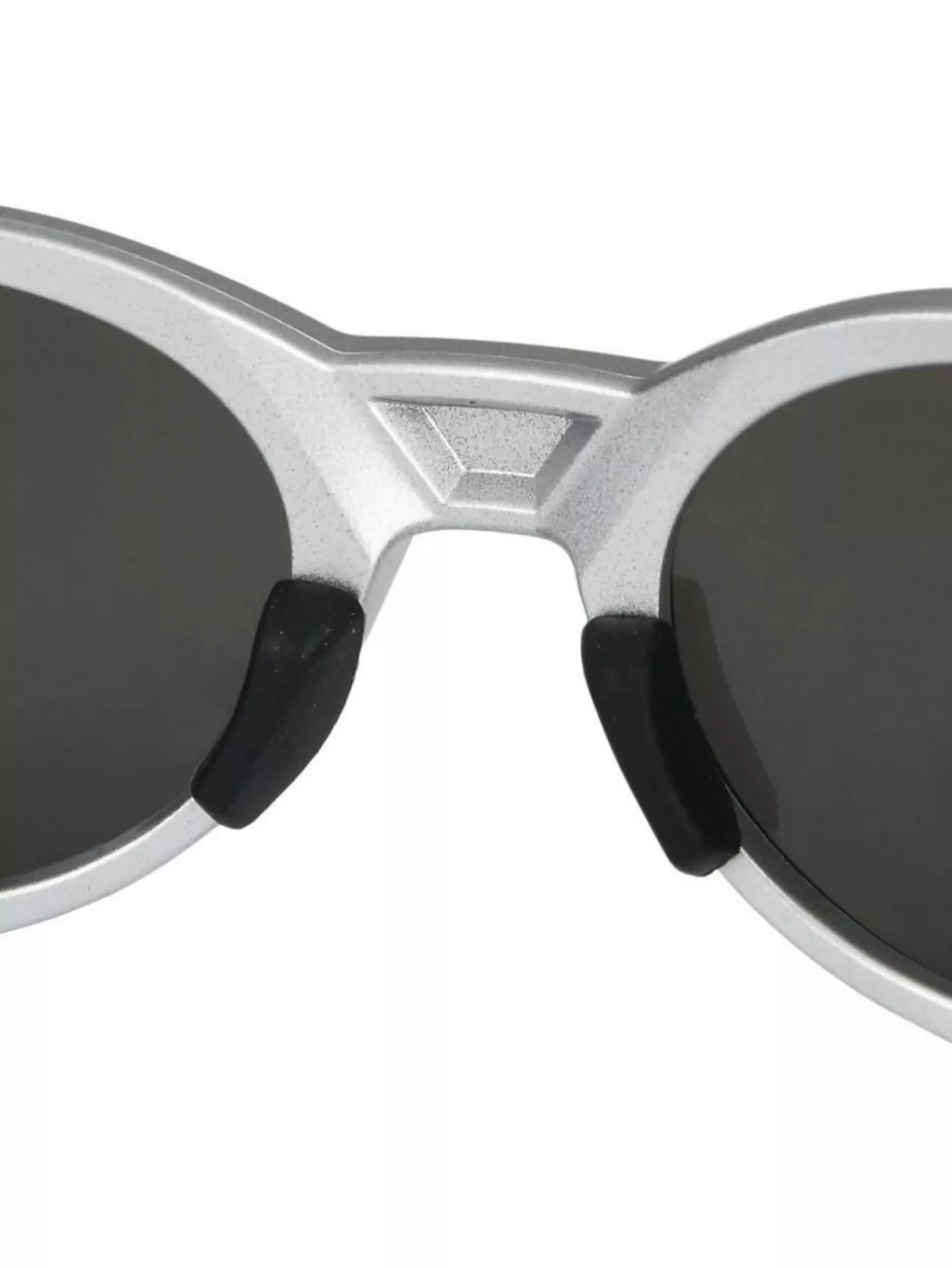 Oakley Oval Frame Sunglasses Silver-Tone Finish