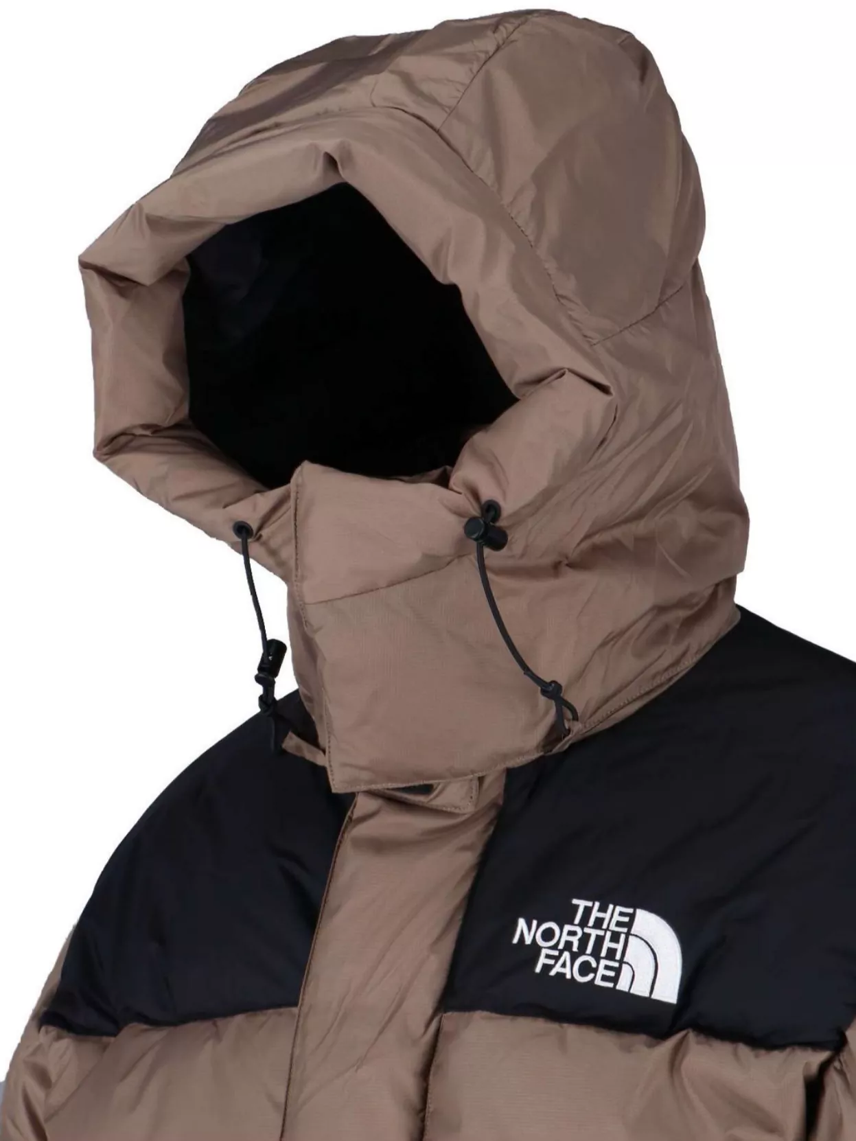 The North Face Hooded Color Block Jacket With Zippered Pocket