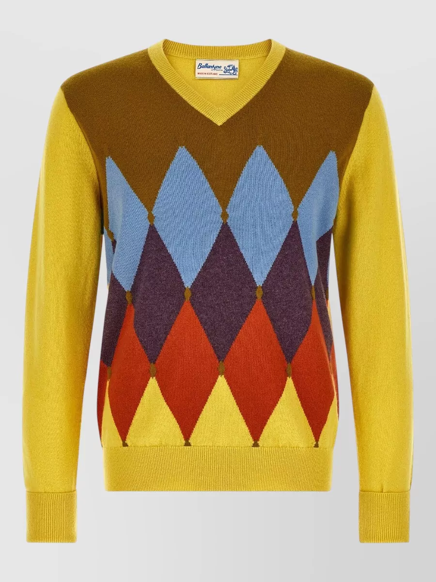 Ballantyne cashmere v-neck diamond-intarsia jumper