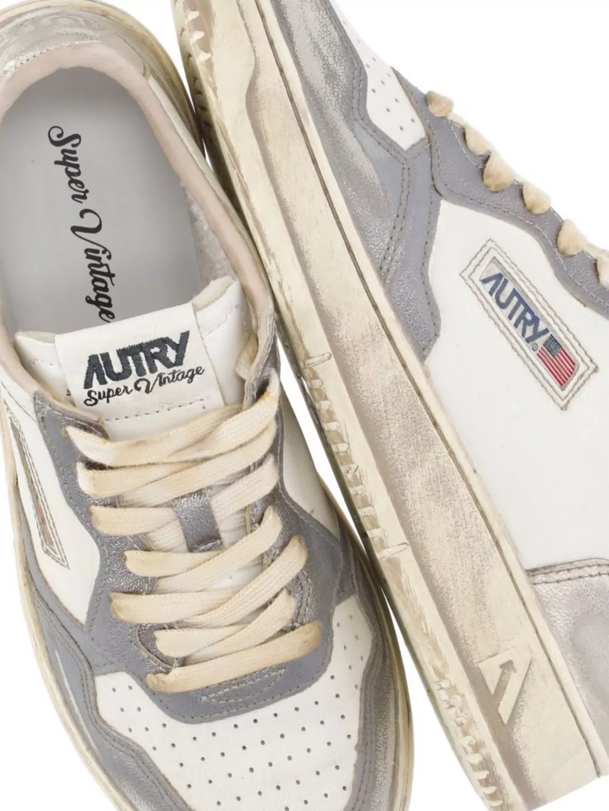 Autry Low Top Sneakers Contrasting Inserts