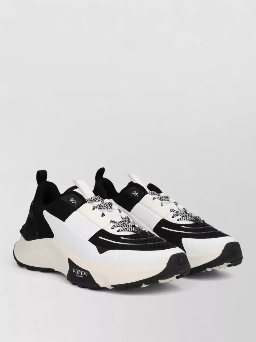 Valentino Garavani True Act Sneaker Low Top Mesh