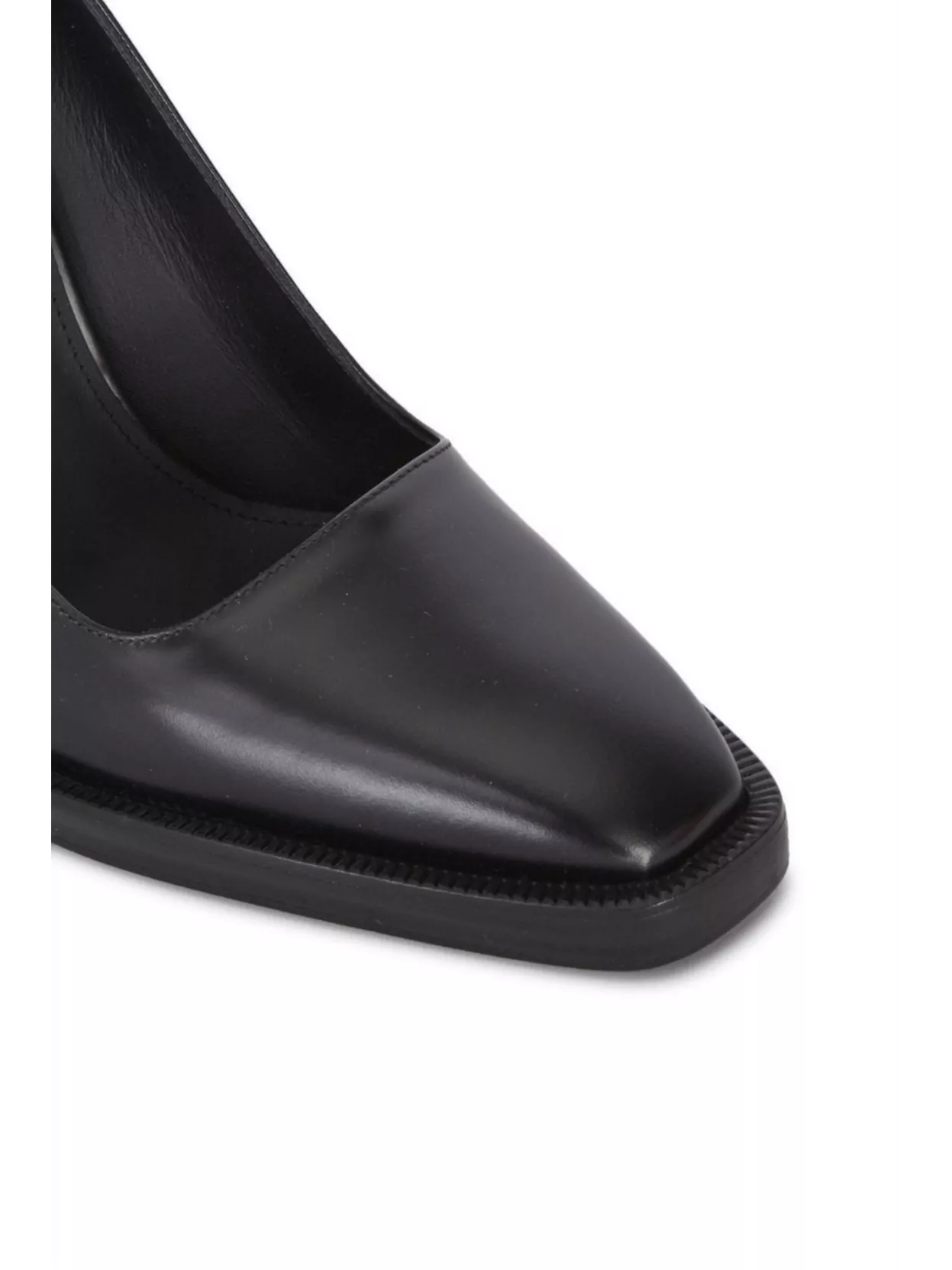 Ferragamo Leather Pumps Geometric Edge