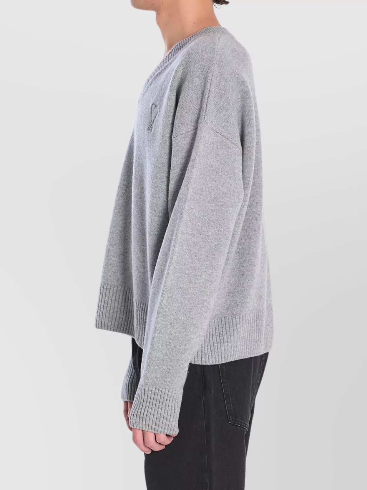 Ami Alexandre Mattiussi Ami V-neck Ribbed Sweater With Embroidered Logo In Gray