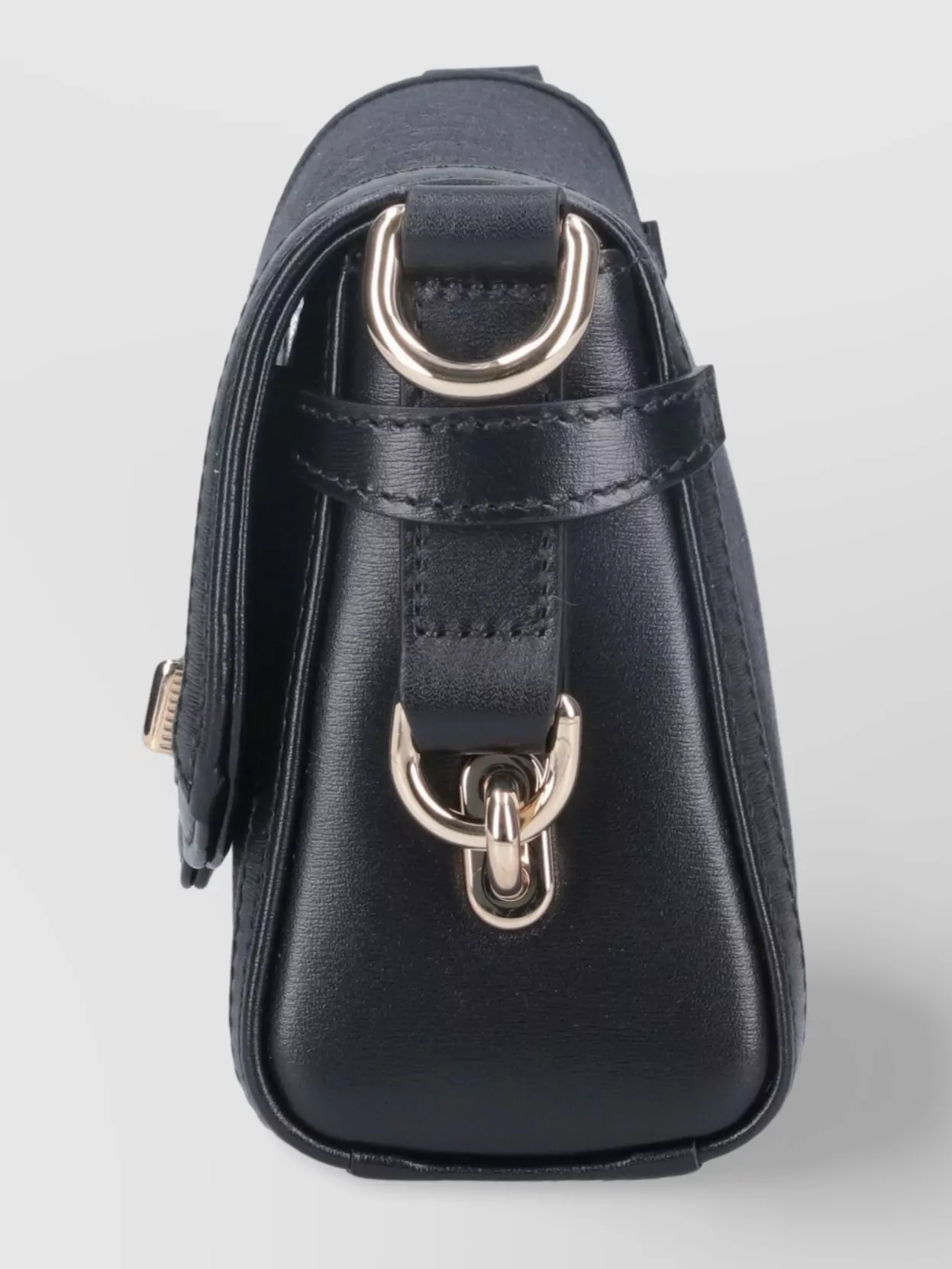 Gucci Strap Hardware Shape Shoulder Bag