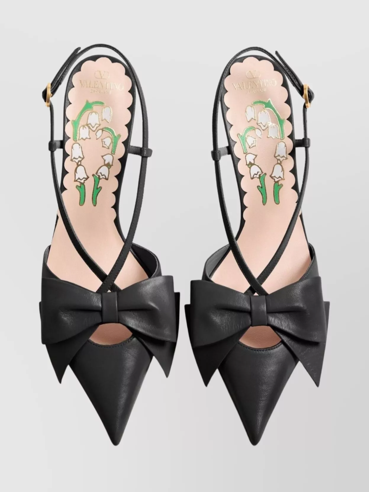 Valentino Garavani Stylish Mid Heel Pumps With Bow Detail