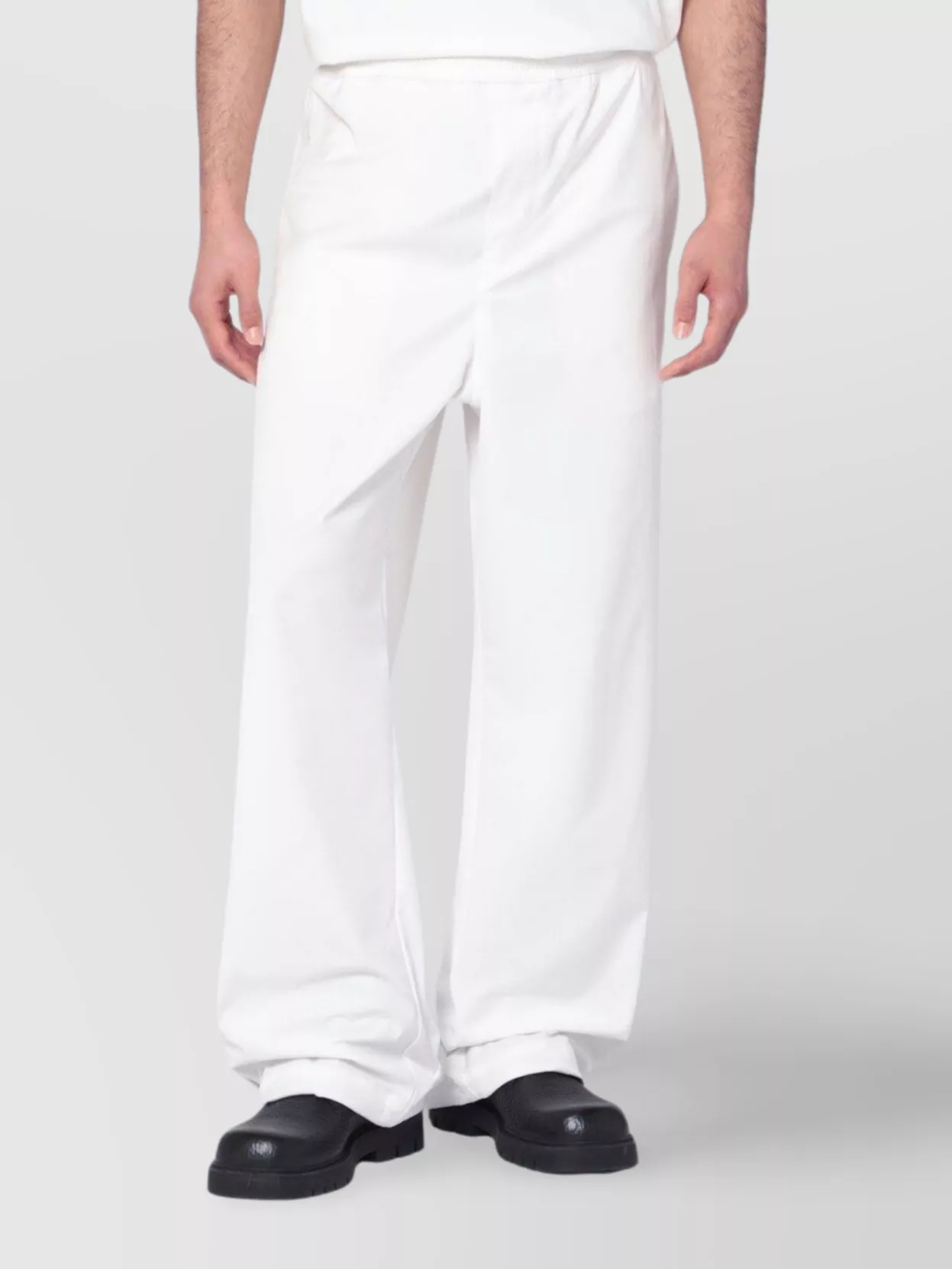 Oamc Trouser With Elastic Waistband And Pockets In White