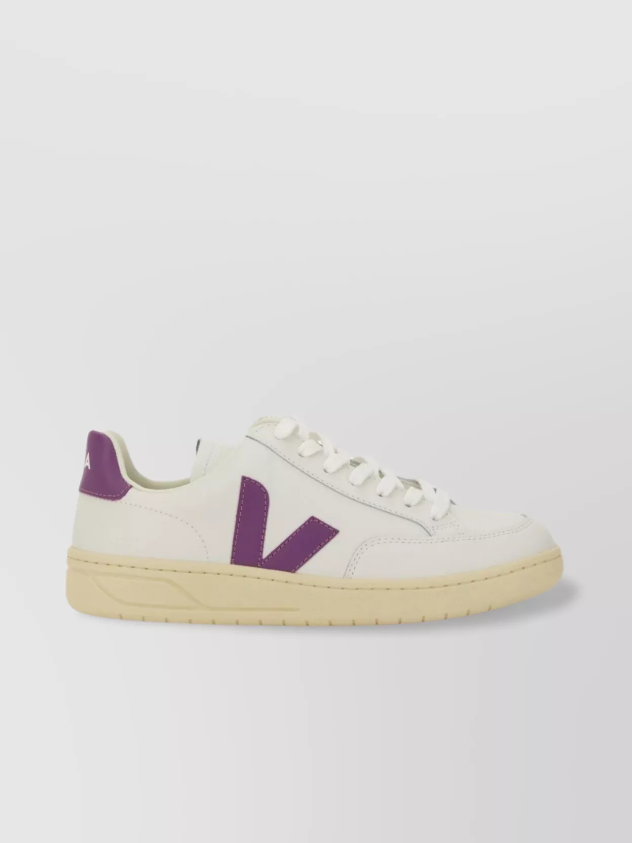 Veja V-12 Rubber Sole Sneakers With Contrast Heel Tab