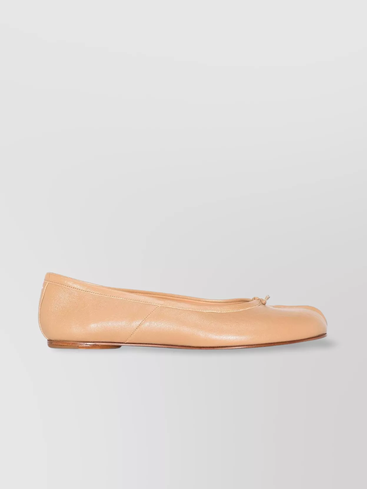 Shop Maison Margiela Toe Bow Ballet Flats In Cream