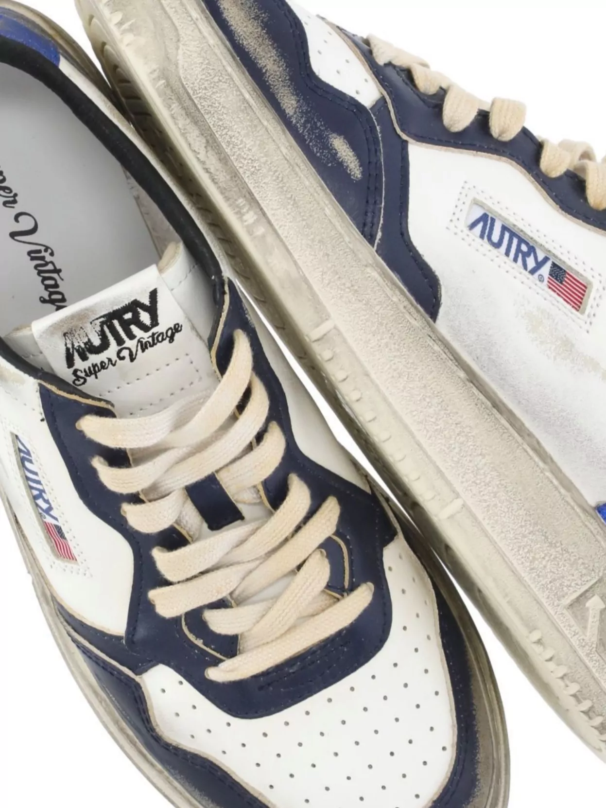 Autry Smooth Leather Low Top Sneakers