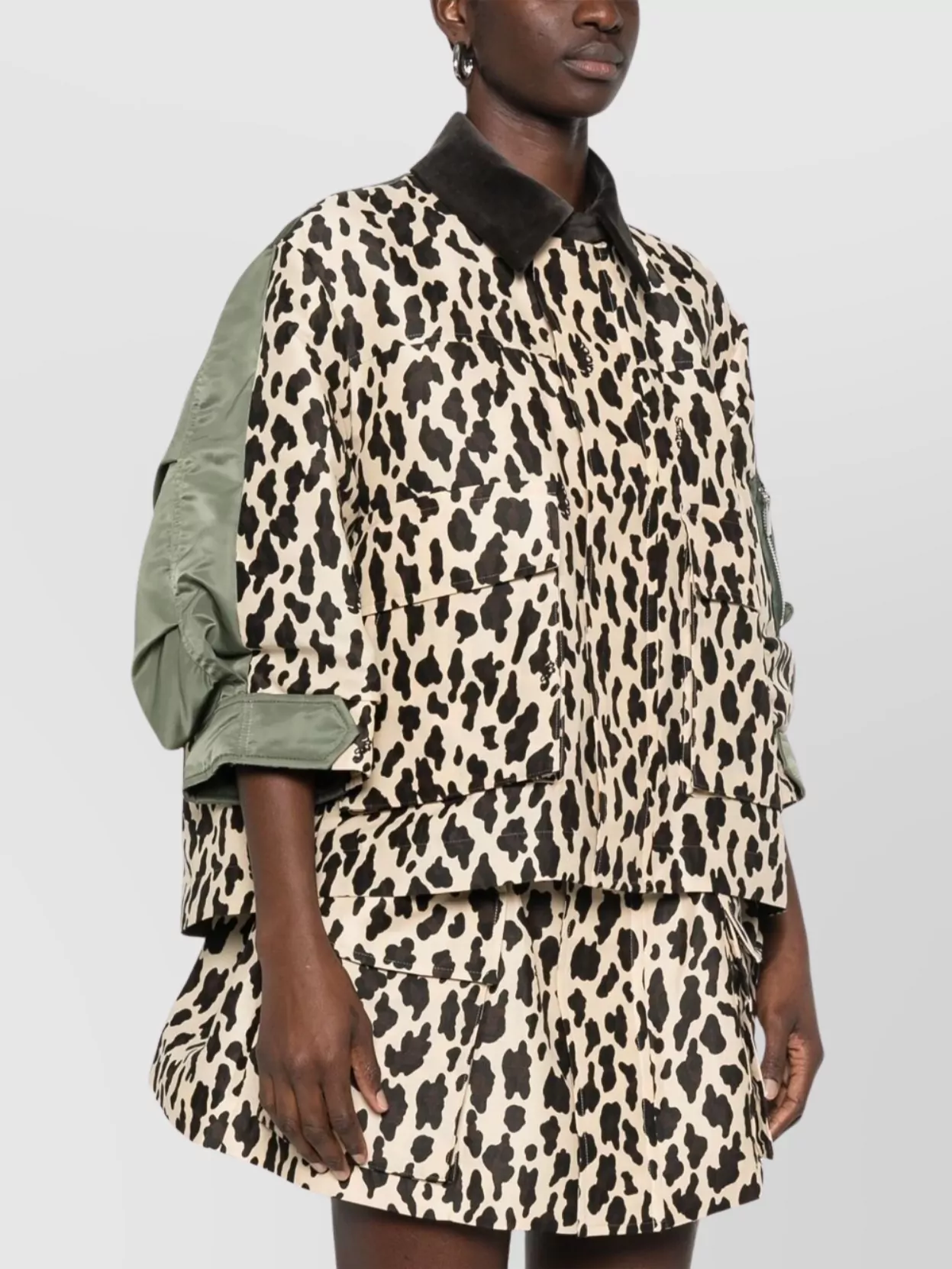 Sacai Short Jackets With Collared Neck And Animal Print